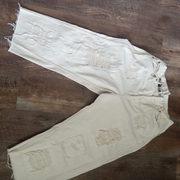 Designer magnolia pearl jeans. - Picture 1 of 3